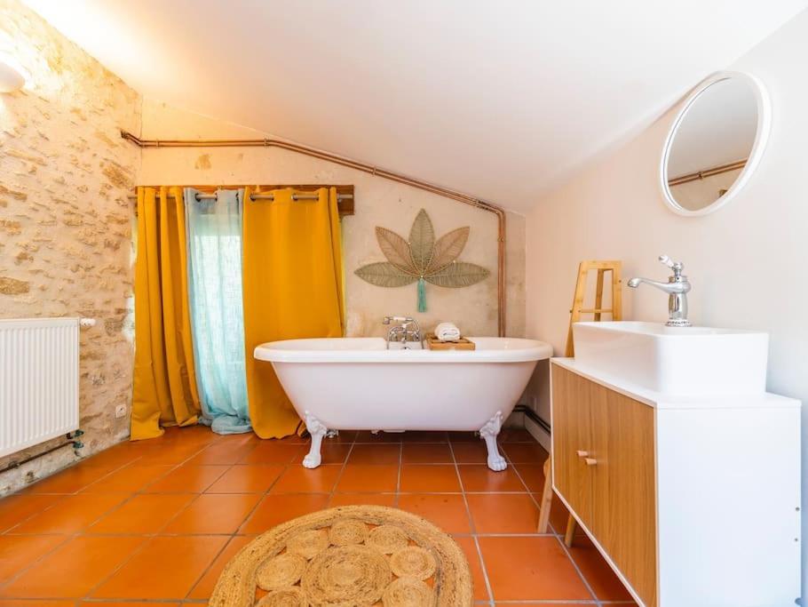Le Grand Franc Gite Cosy Proche Tous Commerces Tonnay-Charente Bagian luar foto