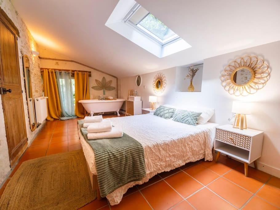Le Grand Franc Gite Cosy Proche Tous Commerces Tonnay-Charente Bagian luar foto